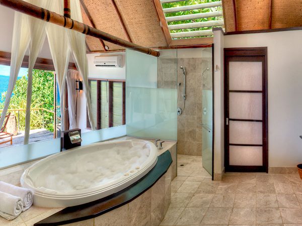Royal Davui Island Resort – Davui Pool Suite East